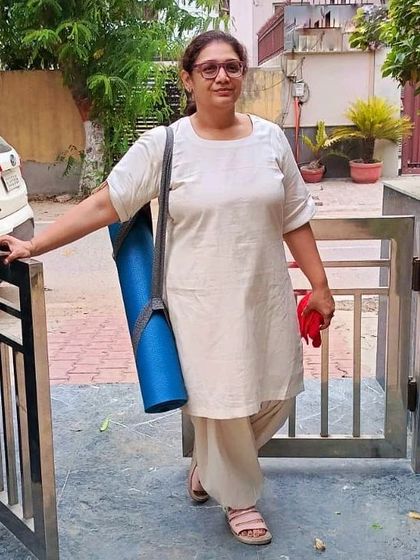 Here I am with my perfect yoga companion. This set is made from pure organic cotton and features practical pockets. I can make it in custom sizing for your perfect fit.