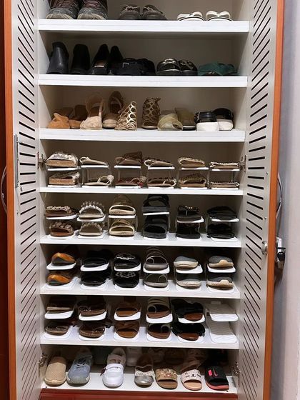 Sort Story by Smriti - Virtual Organizing Consultation Accessorize with Order: Bags, Shoes & Jewelry photo 5