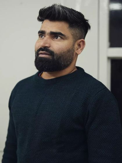 A candid moment of focus. Keeping my eyes on the goal is a principle I apply not just in fitness, but in all aspects of life.