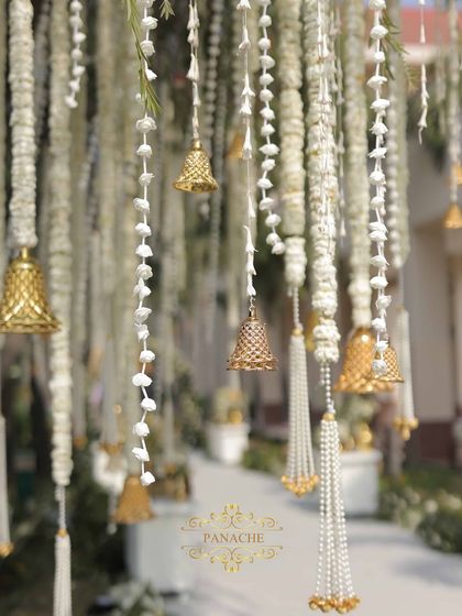 Elegant Daytime Celebrations photo 32