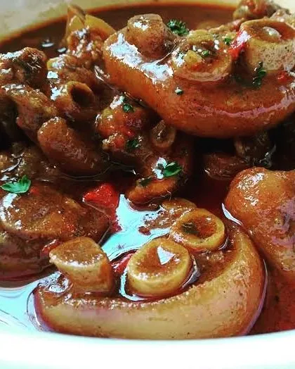 My ready-to-eat braised pork trotters, slow-cooked until tender in a rich, flavorful gravy. This is a classic Northeast comfort food, full of deep, authentic taste.