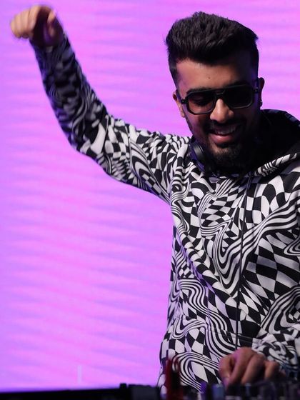 A duplicate of 131, another shot of me enjoying the mix.