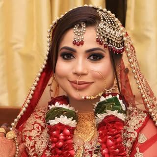 Iqra Makeovers Academy Studio