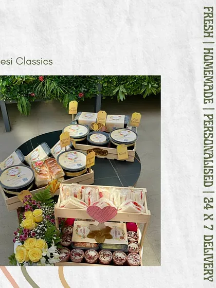 This large, multi-tiered hamper is perfect for big family celebrations. It includes a wide assortment of our savoury dishes, sandwiches, and desserts, all freshly made to order.