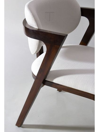 TIS Living - Bespoke Furniture for Entire Homes Statement Seating: Armchairs, Sofas & Loungers photo 12