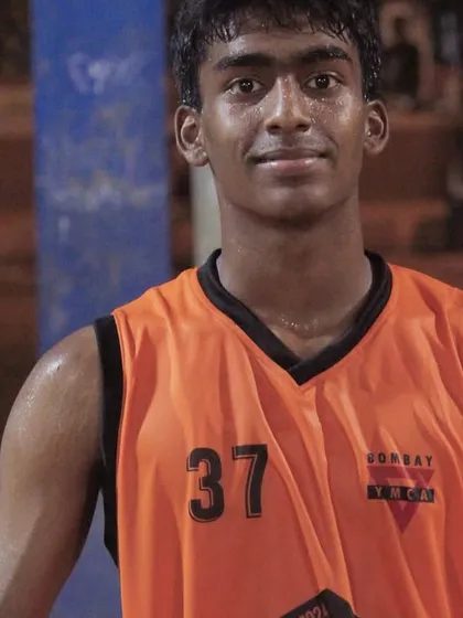 A player from Team Hoopsena, one of our rising star teams in the men's category.
