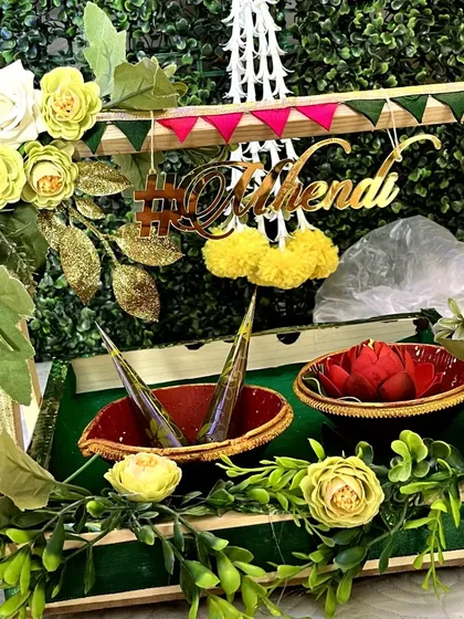 We also provide decorated trays and props for the mehendi ceremony, ensuring all the details are taken care of.