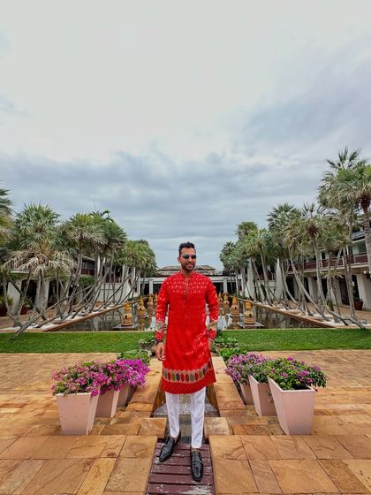 The beautiful backdrop of a resort in Thailand. I love capturing these moments that showcase the scale and beauty of the destination weddings I host.