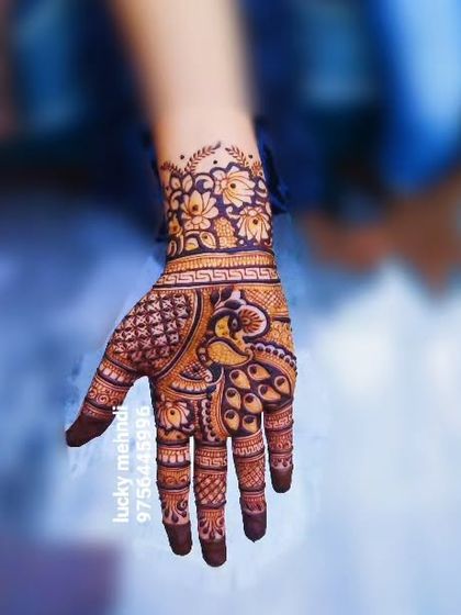 Lucky Mehndi Artist - Party & Festival Mehndi Designs for Guests & Parties photo 10