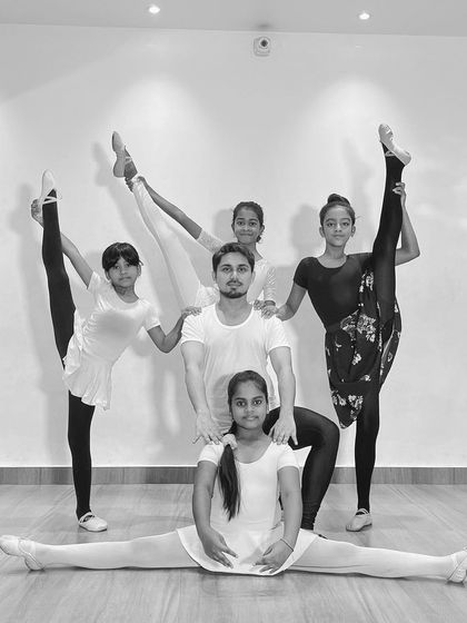 Subham Chail Performing Arts - Dance Instruction Ballet Training (Grace & Discipline) photo 3