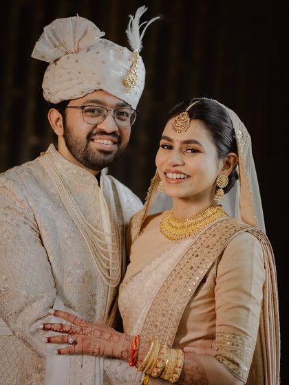 A lovely couple portrait where the bride's minimal makeup looks natural and radiant. I teach how to create looks that are perfect for creating lasting memories.