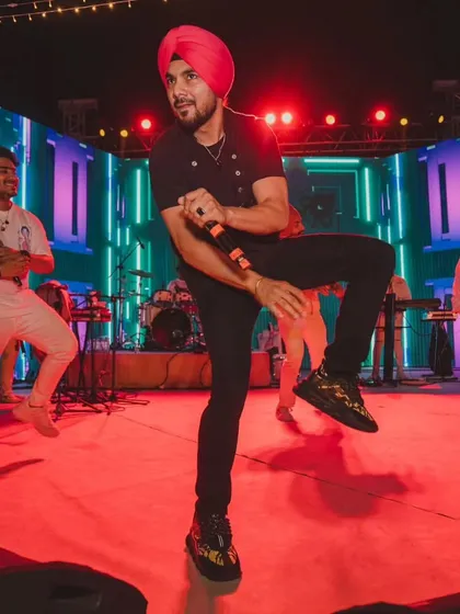Stepping into the rhythm of love with Gurdeep Mehndi's lively performance. We planned this celebration, pulsating with his infectious energy, dance, and unforgettable moments.