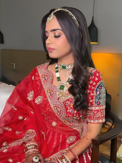 The Royal Red Bride photo 3