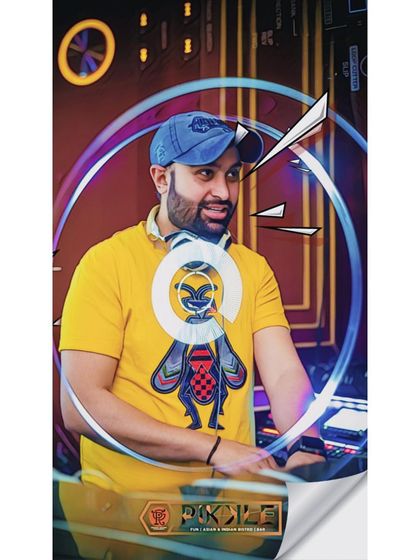 A stylized shot from a night at Pikkle Delhi. I've had the opportunity to play at many of the city's best-known venues, each one adding to my experience.