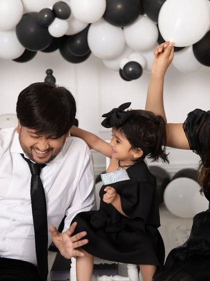 Heartwarming Family & Sibling Portraits photo 4