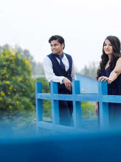 This is another angle from the same outdoor location, showing how I capture a variety of shots within one setting. We can get both close-up portraits and wider, more scenic images.