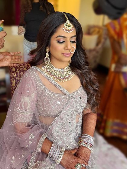 A beautiful lavender-toned lehenga for a wedding day. My course covers how to work with unconventional bridal colors to create a harmonious and stunning look.
