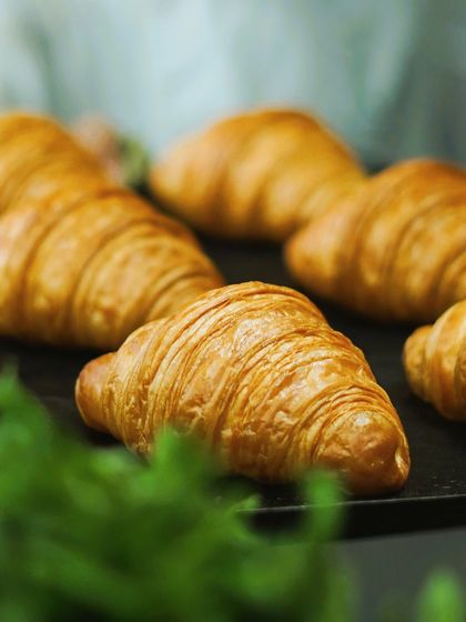 Sunday mornings are for oven-fresh, flaky croissants. These buttery pastries are a weekend essential, perfect on their own or with a dollop of jam or our hazelnut coco spread.