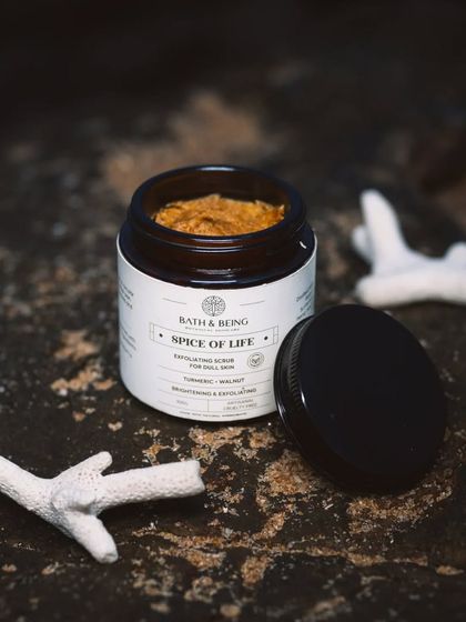 A look at the rich, natural texture of the Spice of Life Walnut Scrub. It’s infused with vegetable glycerine and hemp seed oil to moisturize and nourish as it exfoliates.