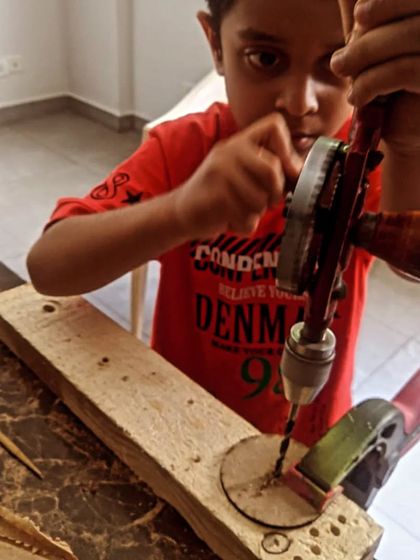 Little Wings Innovation Labs - Engineering & Maker Workshops Safety First: Learning to Use Tools photo 7