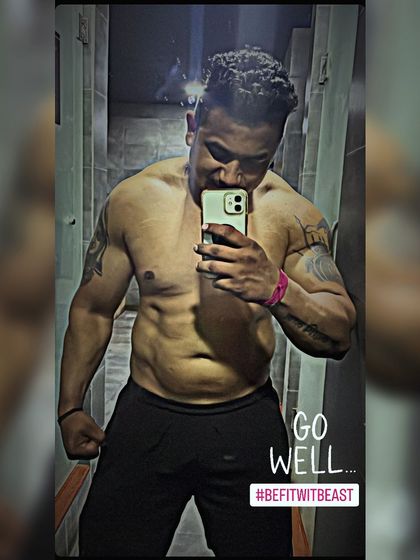 Building from scratch. No inheritance, no connections, no backups. Just blood, sweat, and skills. This physique is the result of years of hard work.