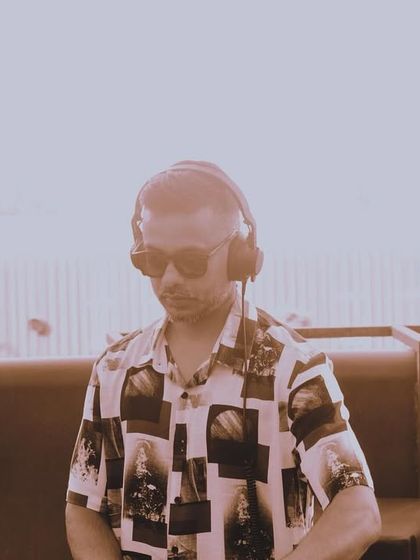 Shawn - Event DJ & VJ Services Daytime Grooves & Brunches photo 4