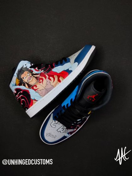 The other side of the Luffy Jordans, featuring his Gear 4 Bounceman form. The dynamic pose and vibrant colors bring the character to life.