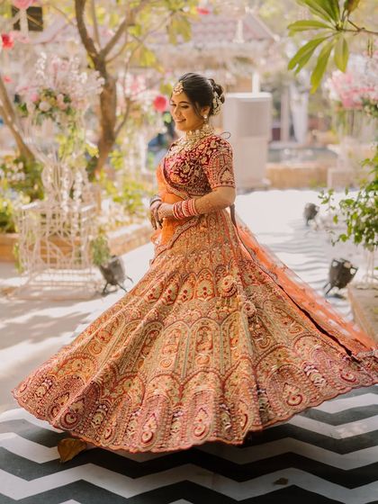 Timeless Bridal Looks photo 47