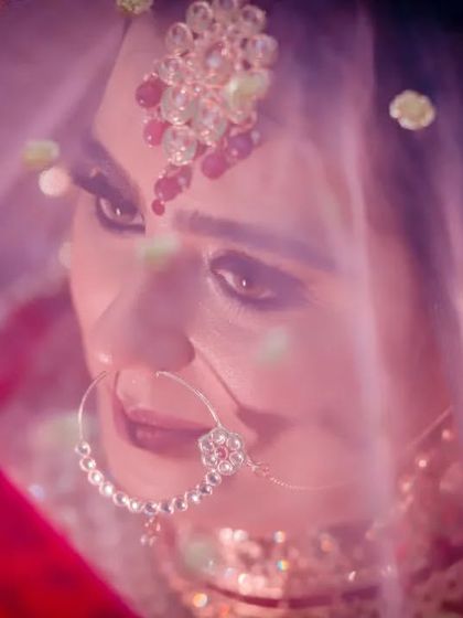 Bow & Gown Studio - Wedding Photography Radiant Brides photo 16