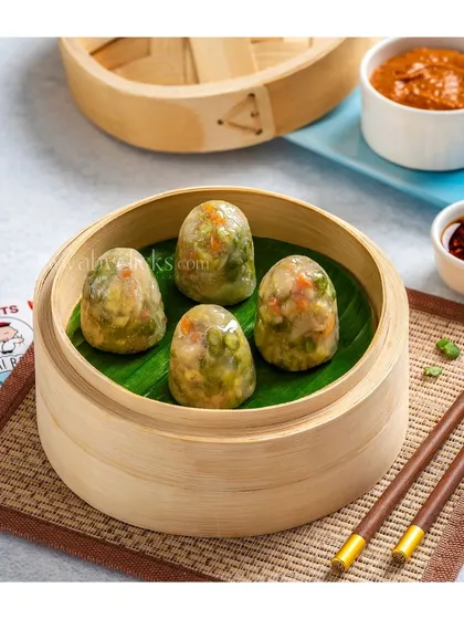 Crystal vegetable dumplings from Moets Oh! Bao, showing the colorful filling.