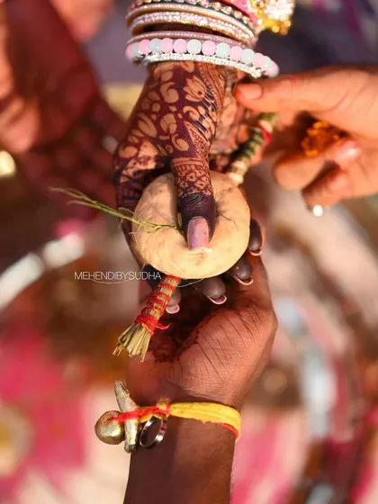 Another ritual shot that highlights the beautiful, dark mehendi stain.