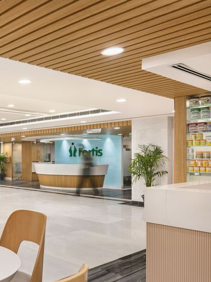 Creative Designer Architects - Healthcare Interior Design Welcoming Entrances & Public Spaces photo 4