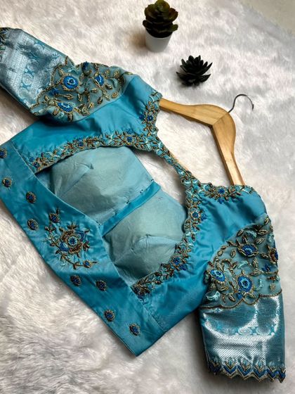 The Glamhouse - Ethnic Wear & Jewellery Rentals Modern & Chic Blouse Designs photo 70