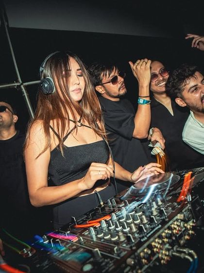 Another shot from the Nagpur gig, feeling the groove of the track before I mix it in.