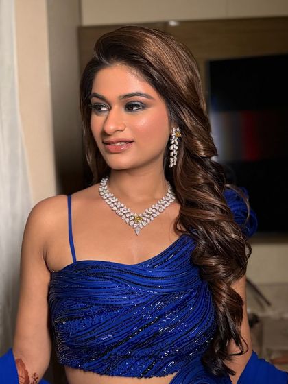 A beautiful portrait of the bride, her eyes being the focal point of this glamorous look.