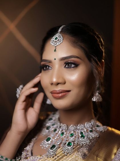 Asmitha Makeover Artistry - Bridal & Event Makeovers AMA Academy: Learn From The Pro photo 8