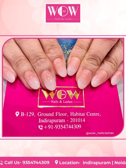 A beautiful and natural-looking ombré on almond-shaped extensions. The soft, milky gradient is perfect for an everyday look that is both elegant and understated.