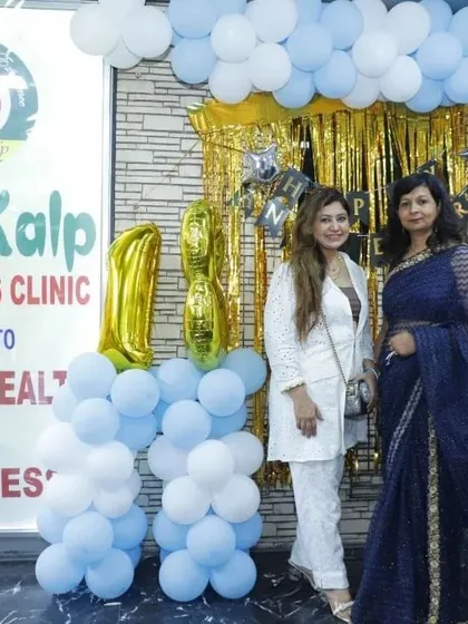 Our founder with esteemed fashion designer Rinkal Luthra at our 18th-anniversary celebration.