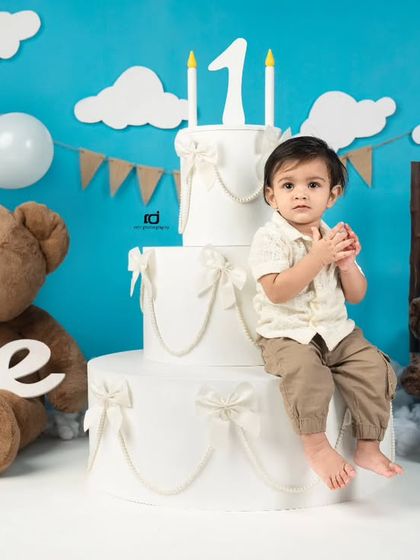 First Birthday & Cake Smash Fun photo 23