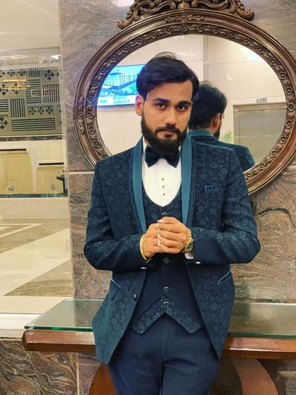 Posing before the show in Indore. Confidence is key when you have to perform live in front of hundreds.