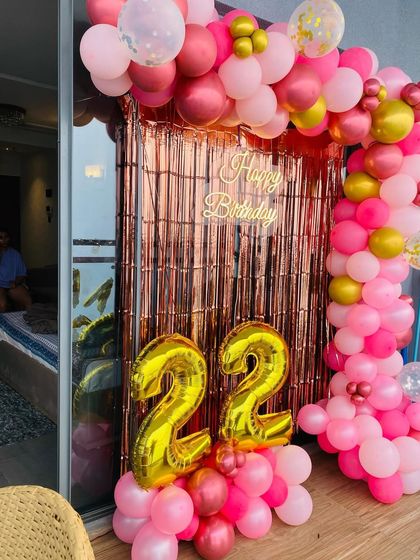 Birthday Balloon Arches & Backdrops photo 56