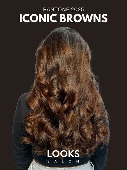 This deep, solid Iconic Brown shade provides a rich, uniform color with incredible shine. It's a timeless and elegant choice that makes hair look exceptionally healthy and polished.