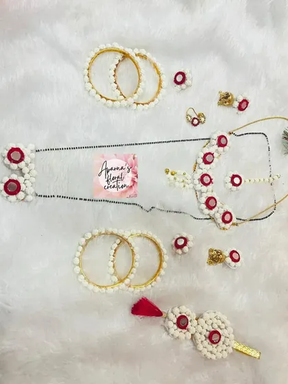 A traditional 'halwyache dagine' set, including a mangalsutra and other pieces, perfect for celebrating Makar Sankranti.