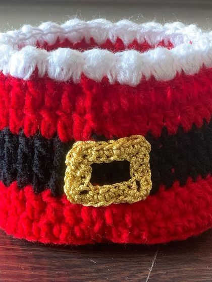 My new Santa basket is a multi-utility item perfect for gifting or for your own storage needs.