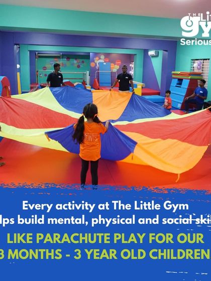 Parachute play is a cornerstone activity for our youngest members, from 3 months to 3 years old. It helps build physical, mental, and social skills in a gentle and captivating way.