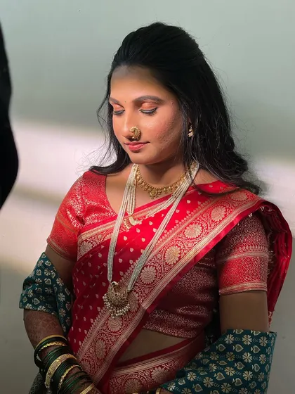 The lighting highlights the beautiful glow on her skin.