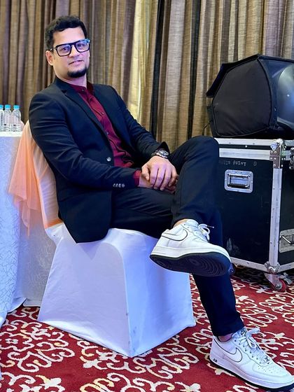 Hemanth Bhat - Wedding DJ Services Behind the Decks photo 16