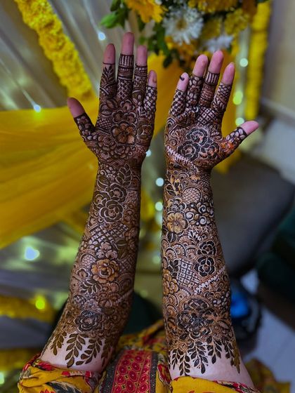 Z4 Studios - Bridal & Wedding Henna Signature Floral Bridal Henna photo 35