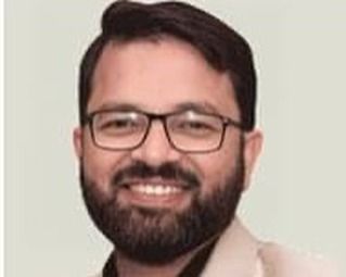 Introducing Dr. Mohammad Abid, our new Honorary Deputy Director of Games & Sports, who is part of the team dedicated to elevating sports at Jamia.