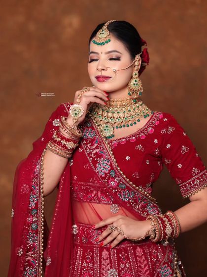 The soft focus on the eyes shows the delicate shimmer and blending work. It’s these small details that create the overall magic of a bridal look.